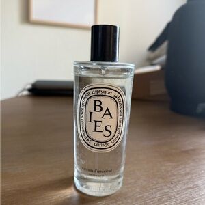 diptyque Baies Clear Glass Room Spray with Black Cap